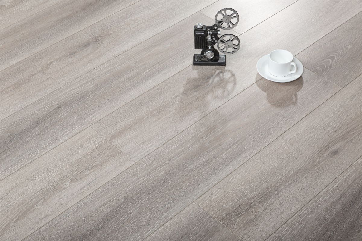 孤標(biāo)峻節(jié)