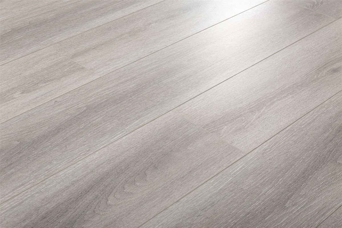 孤標(biāo)峻節(jié)